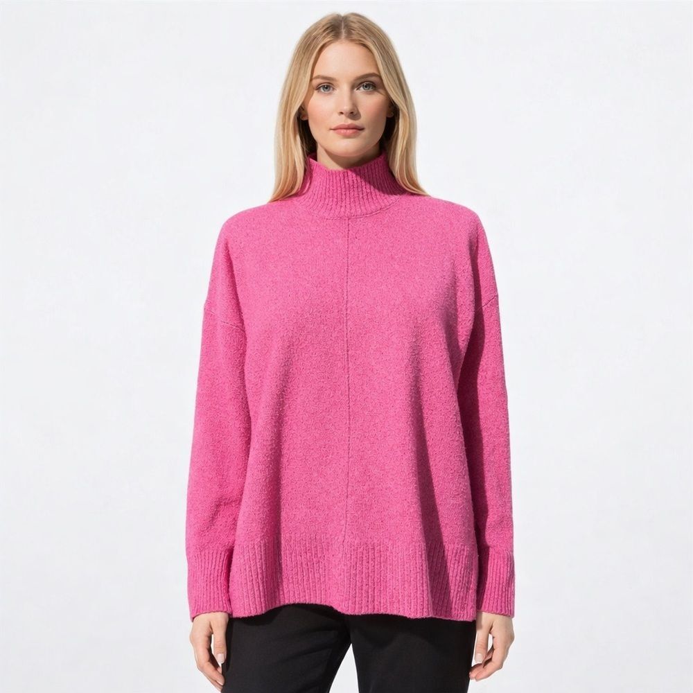Tahari Pink Seamed Turtleneck Sweater Medium Oversized Knit Minimalist